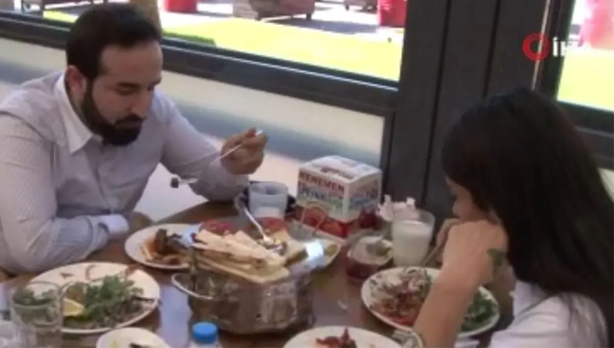 Kısıtlamasız cumartesi gününde vatandaş restoran ve kafeleri tercih etti.