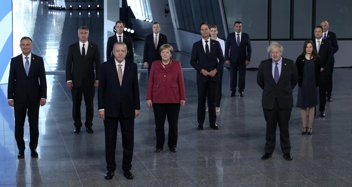 Cumhurbaşkanı Erdoğan, NATO Liderler Zirvesi\'nde aile fotoğrafı çekildi