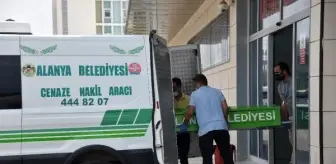 Son dakika haberi | Eşinin kazara vurduğu kadının cenazesi yakınlarına teslim edildi (2)