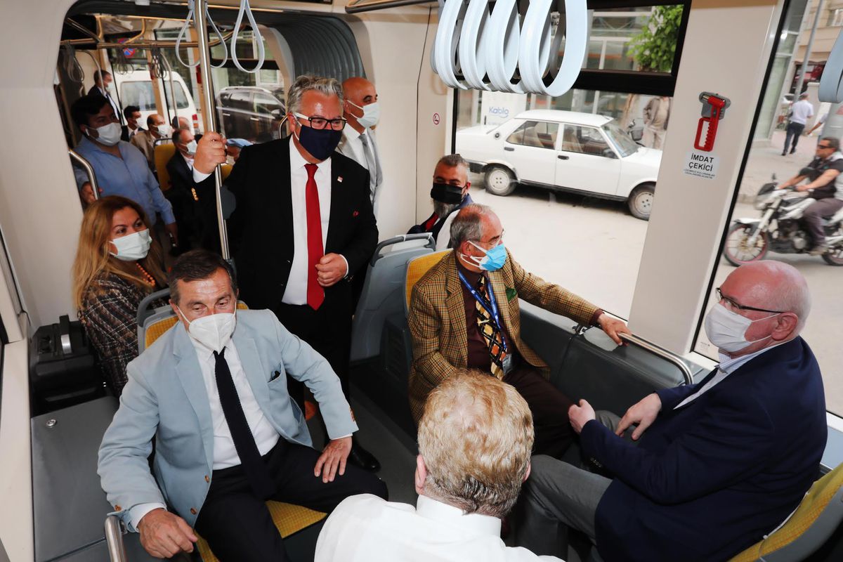 Kumlubel tramvay hattı açıldı