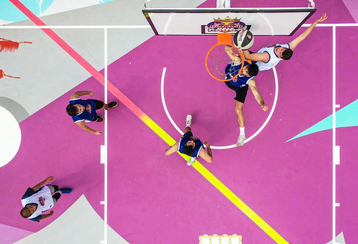 "Red Bull Half Court 3x3" sokak basketbolu turnuvasının ilk eleme turu Bursa\'da yapıldı