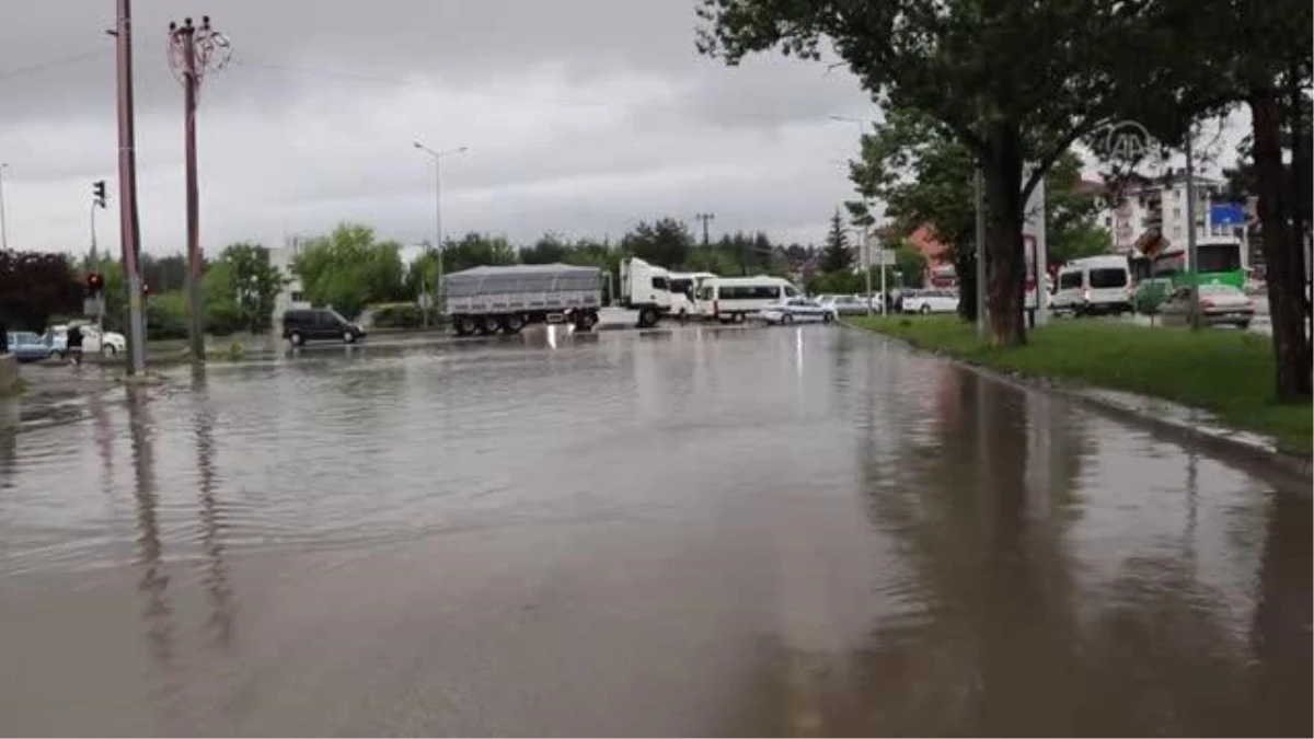 Sağanak etkili oluyor