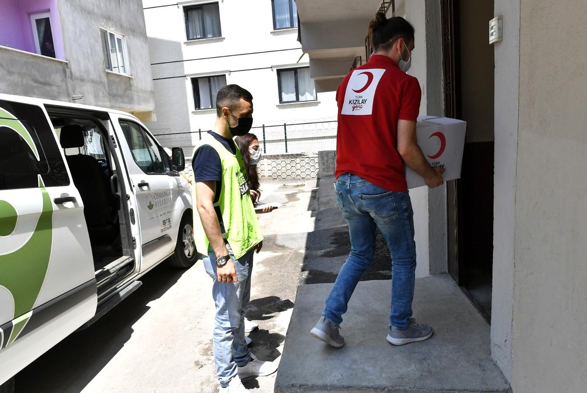Sosyal Destekte Osmangazi ve Kızılay omuz omuza