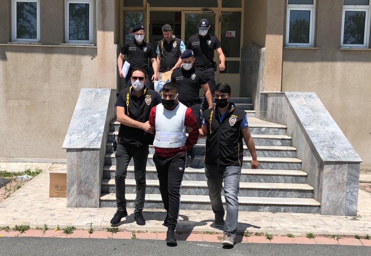 Son Dakika | Tekirdağ\'da cinayet zanlısı, güvenlik kamerası kayıtlarından yakalandı