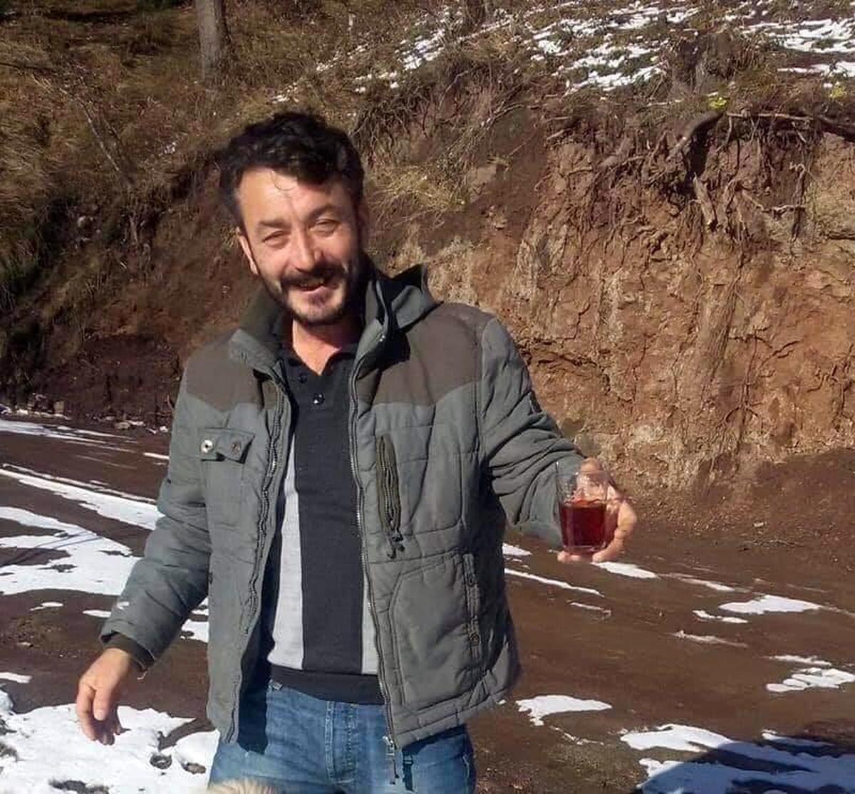 Trabzon\'da kavgayı ayırmak isteyen adam canından oldu