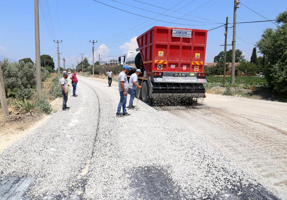 Turgutlu Belediyesinden asfalt mesaisi