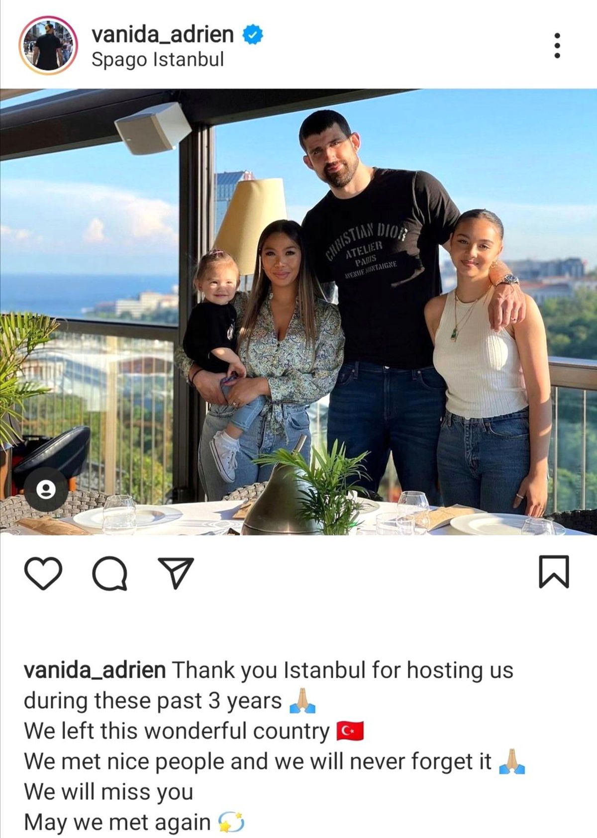 Adrien Moerman, Anadolu Efes\'e veda etti