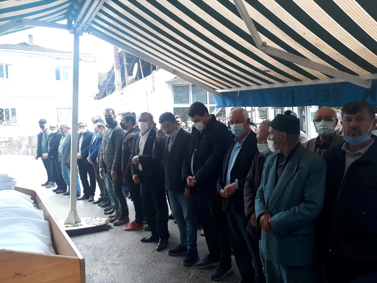 DP Genel Başkanı Gültekin Uysal, eski il başkanı Ünal\'ın cenazesine katıldı