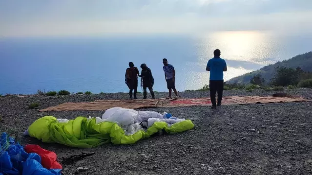 Hatay'da yamaç paraşütü yoğun ilgi görüyor