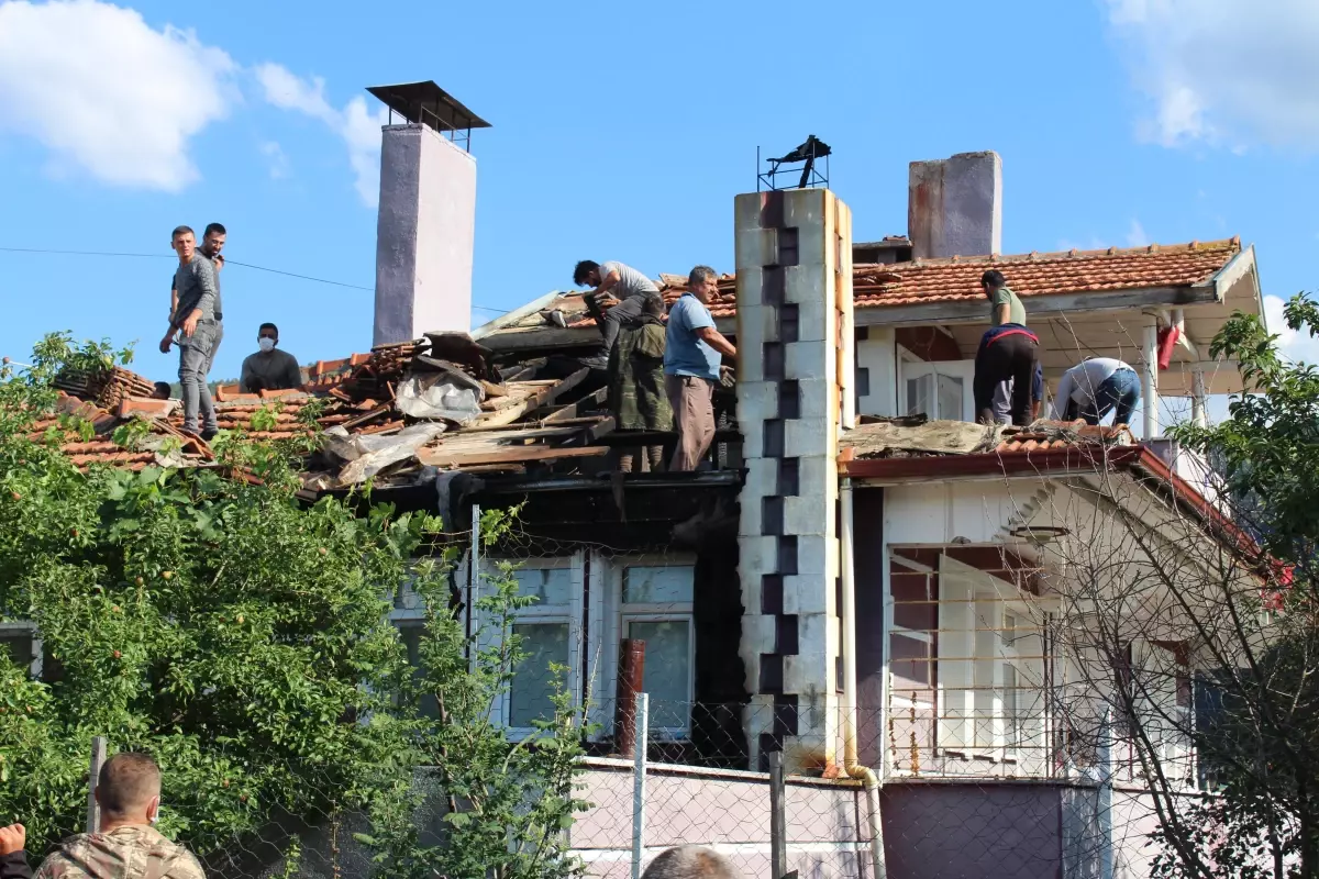 Kastamonu\'daki yangında dumandan etkilenen kişi hastaneye kaldırıldı