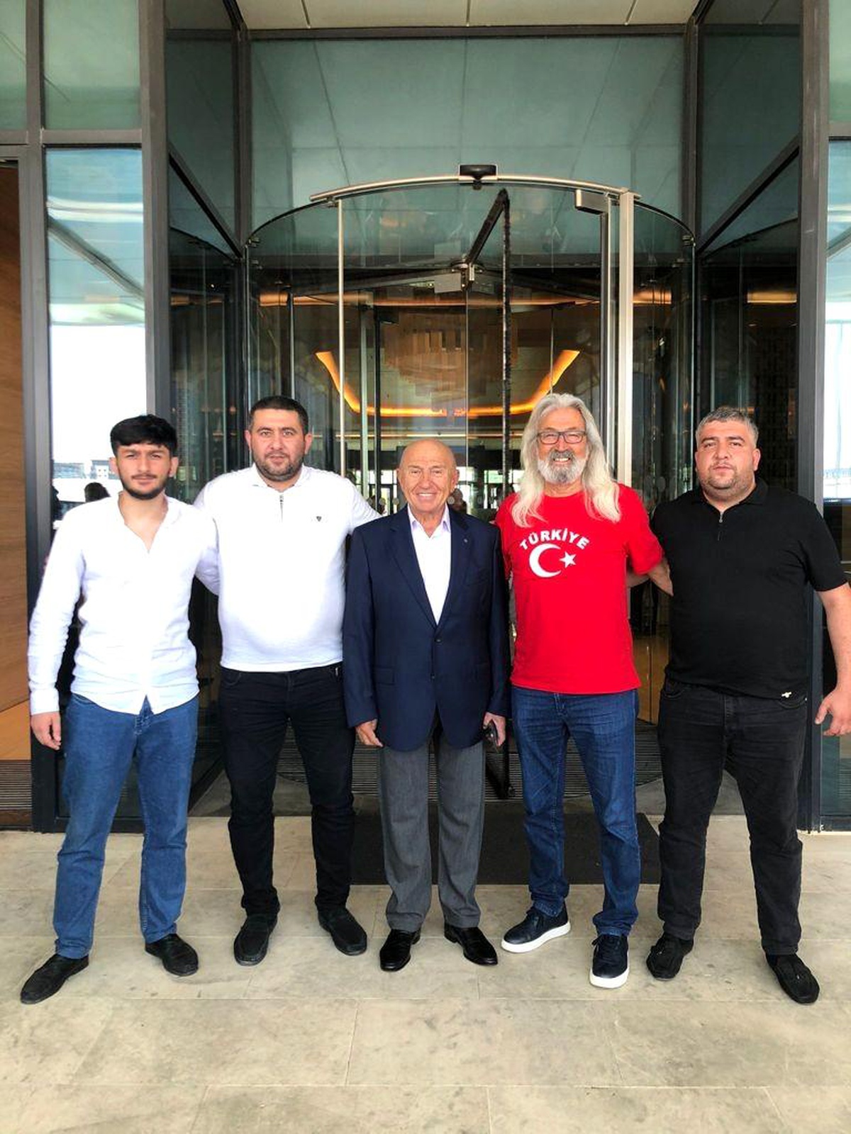 Azeri ve Türk tribün liderleri, A Milli Takım için bir araya geldi