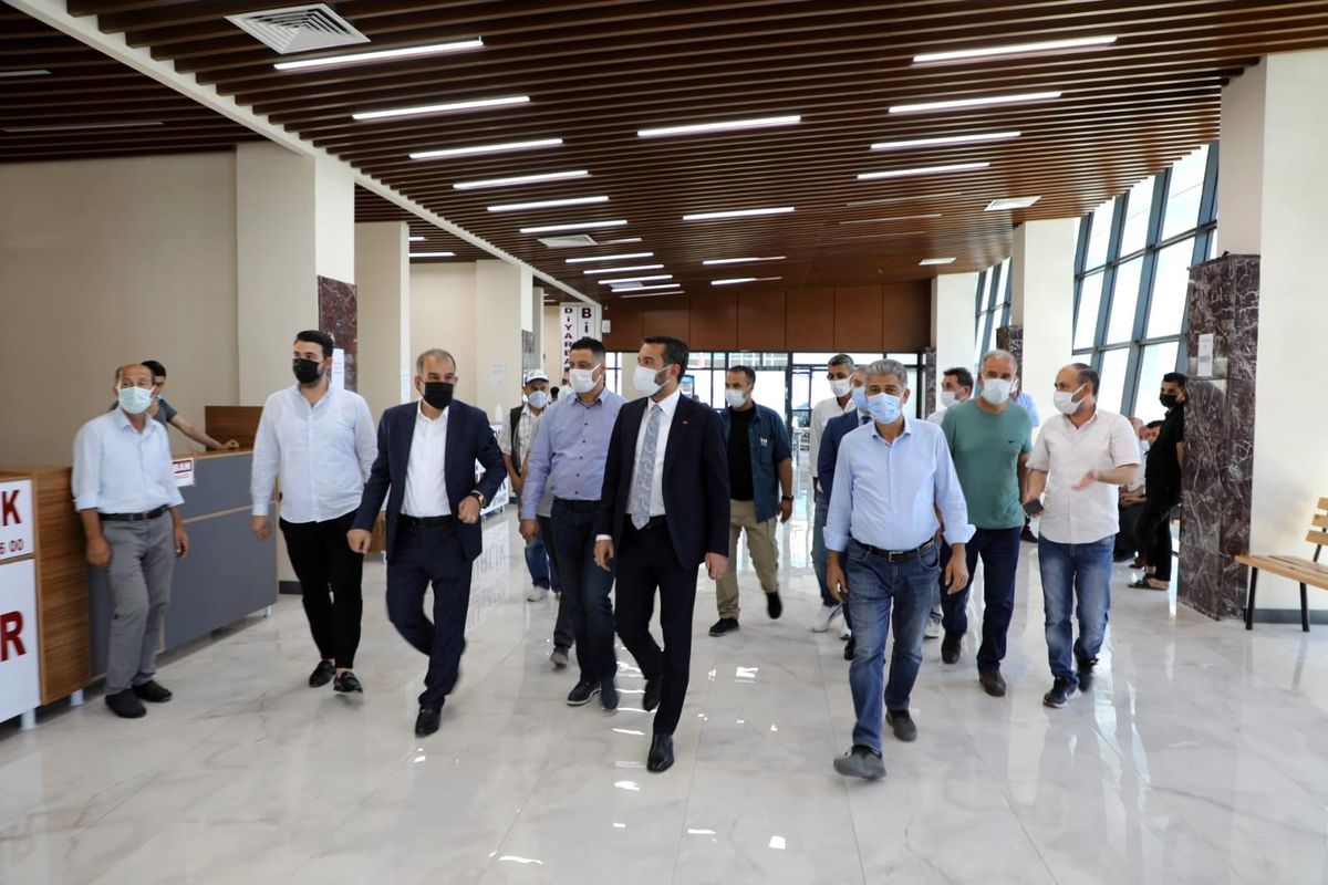 Başkan Şerifoğulları: "Gecemizi gündüzümüze katarak çalışıyoruz"