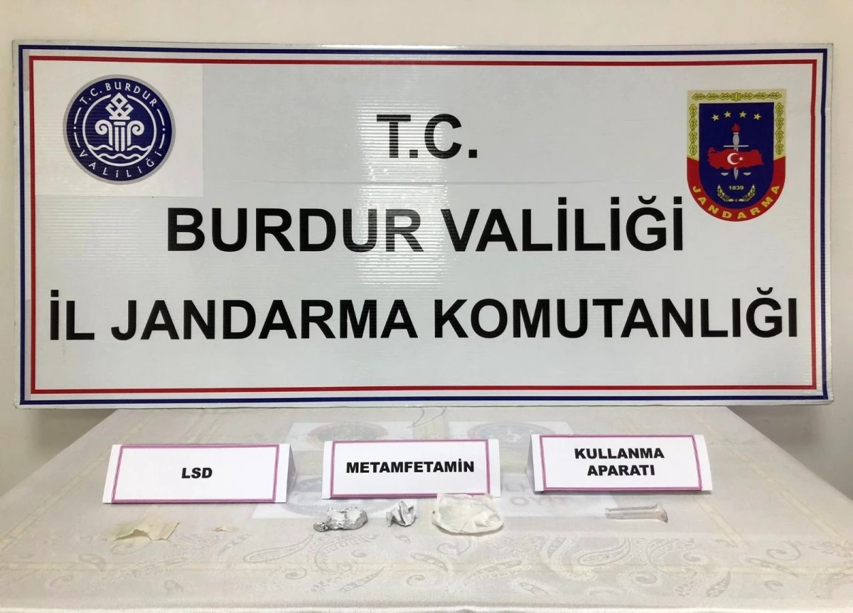 Burdur\'da uyuşturucu operasyonu: 3 gözaltı