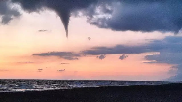 Hatay'da çıkan 8 ayrı hortum korkuttu Hatay'da çıkan 8 ayrı hortum korkuttu