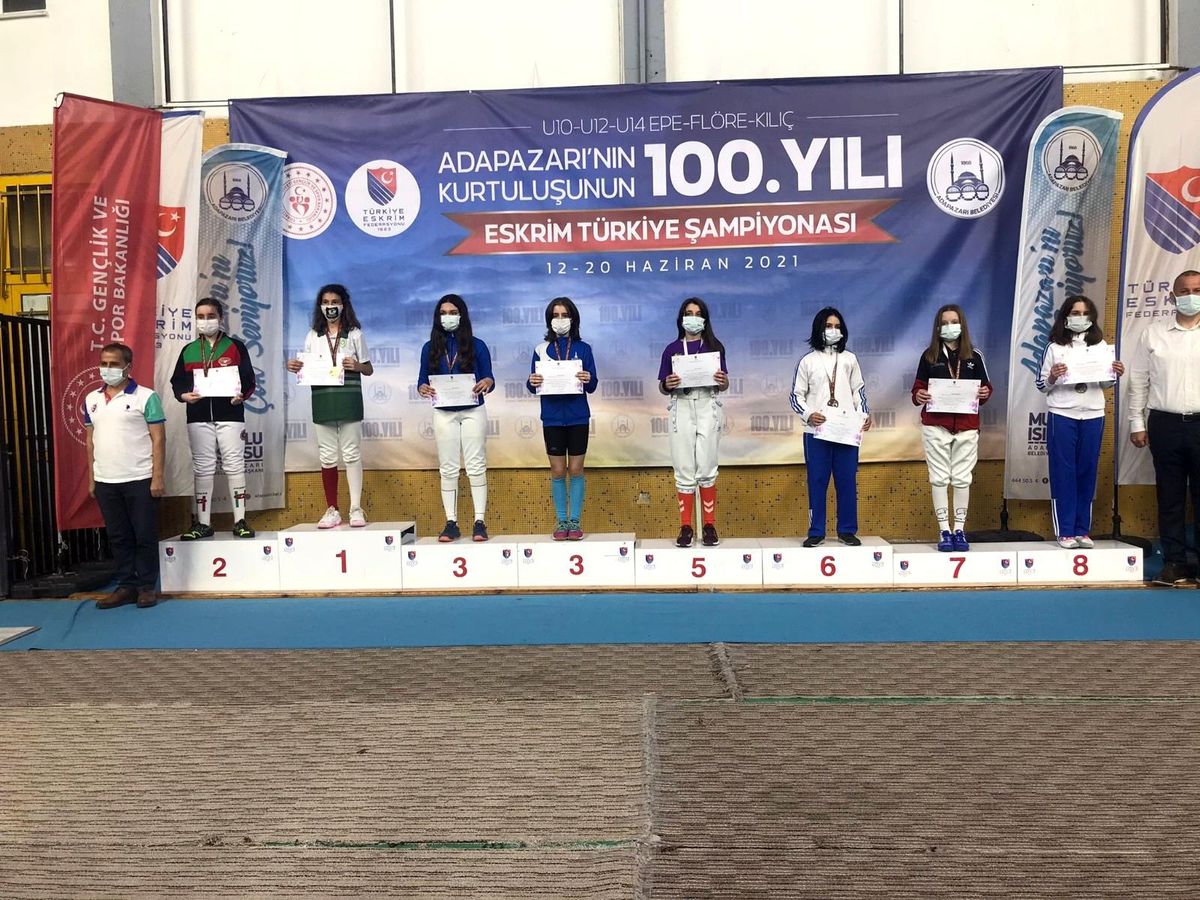 İlk kez katıldıkları turnuvada Türkiye Şampiyonu çıkardılar