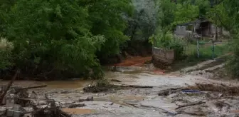 KIRIKKALE'DE SAĞANAK; DERE TAŞTI, BAHÇELERİ SU BASTI