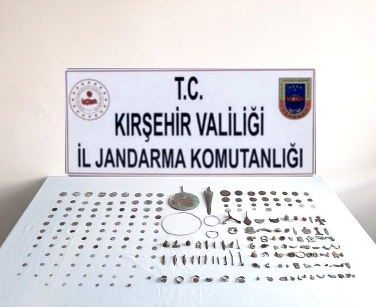 Son dakika haber! Kırşehir\'de jandarmadan Roma ve Bizans dönemi eserleri operasyonu