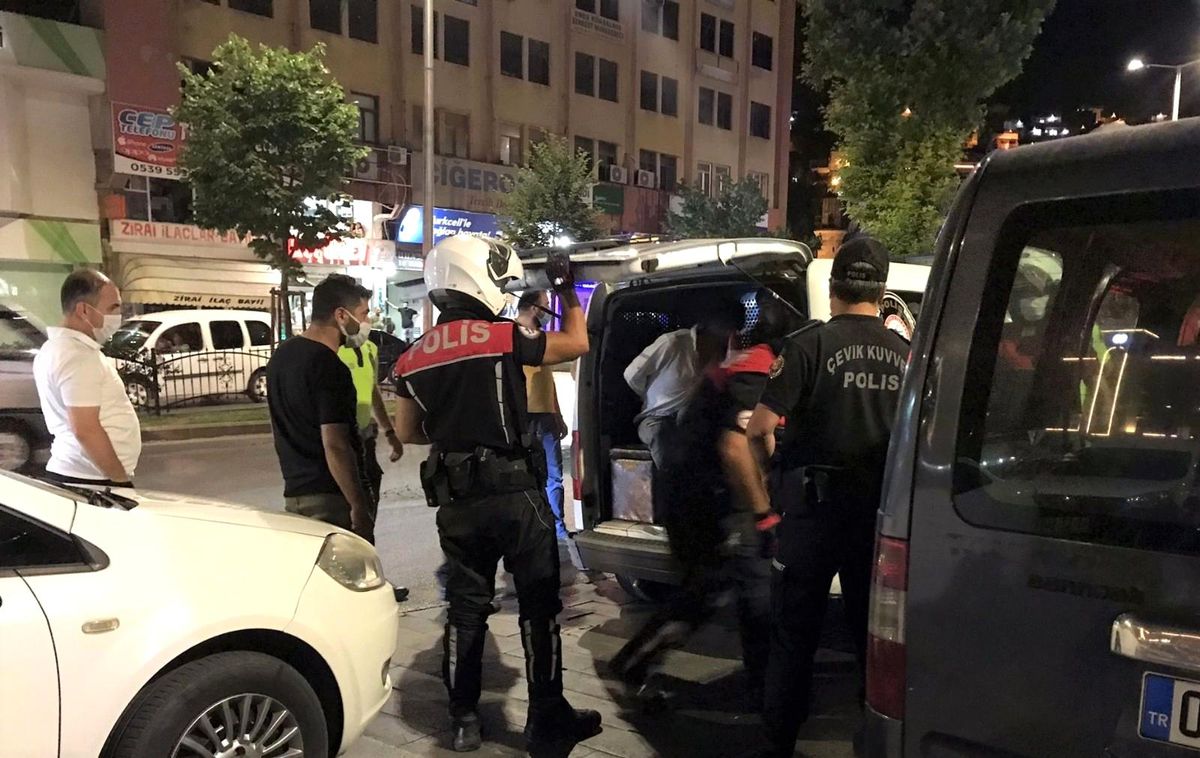 Son dakika haberleri! Polisten kaçtılar kısa sürede yakalandılar