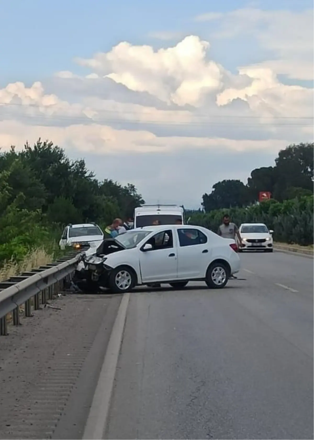 Son dakika haber! Saruhanlı\'da trafik kazasında yaralanan sürücü tedavi altına alındı