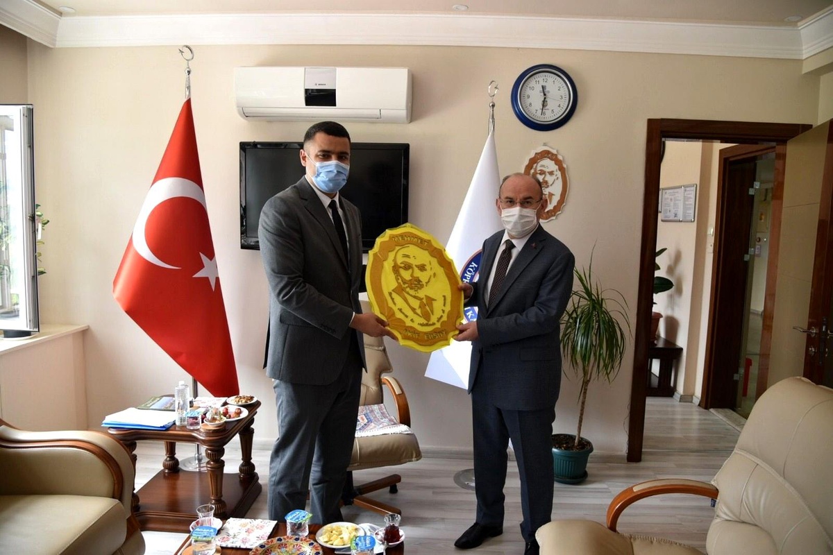 Vali Karadeniz Demirci ve Köprübaşı\'nda incelemelerde bulundu
