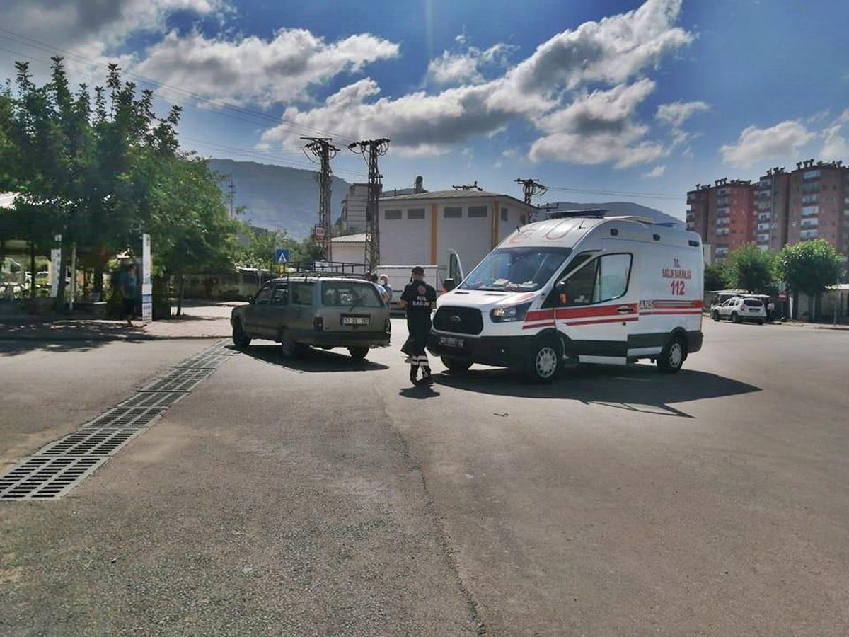 Adana\'da trafik kazası: 1 yaralı