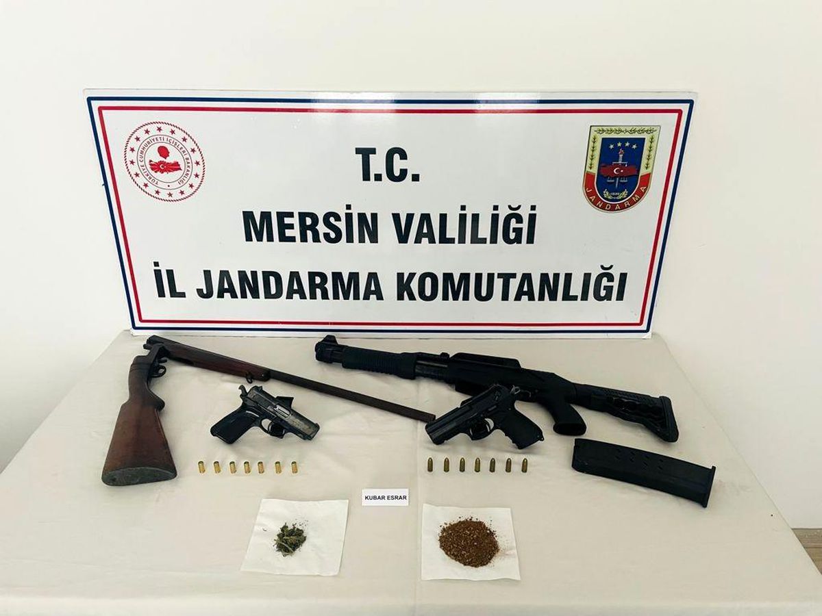 Anamur\'daki uyuşturucu operasyonunda 2 kişi gözaltına alındı