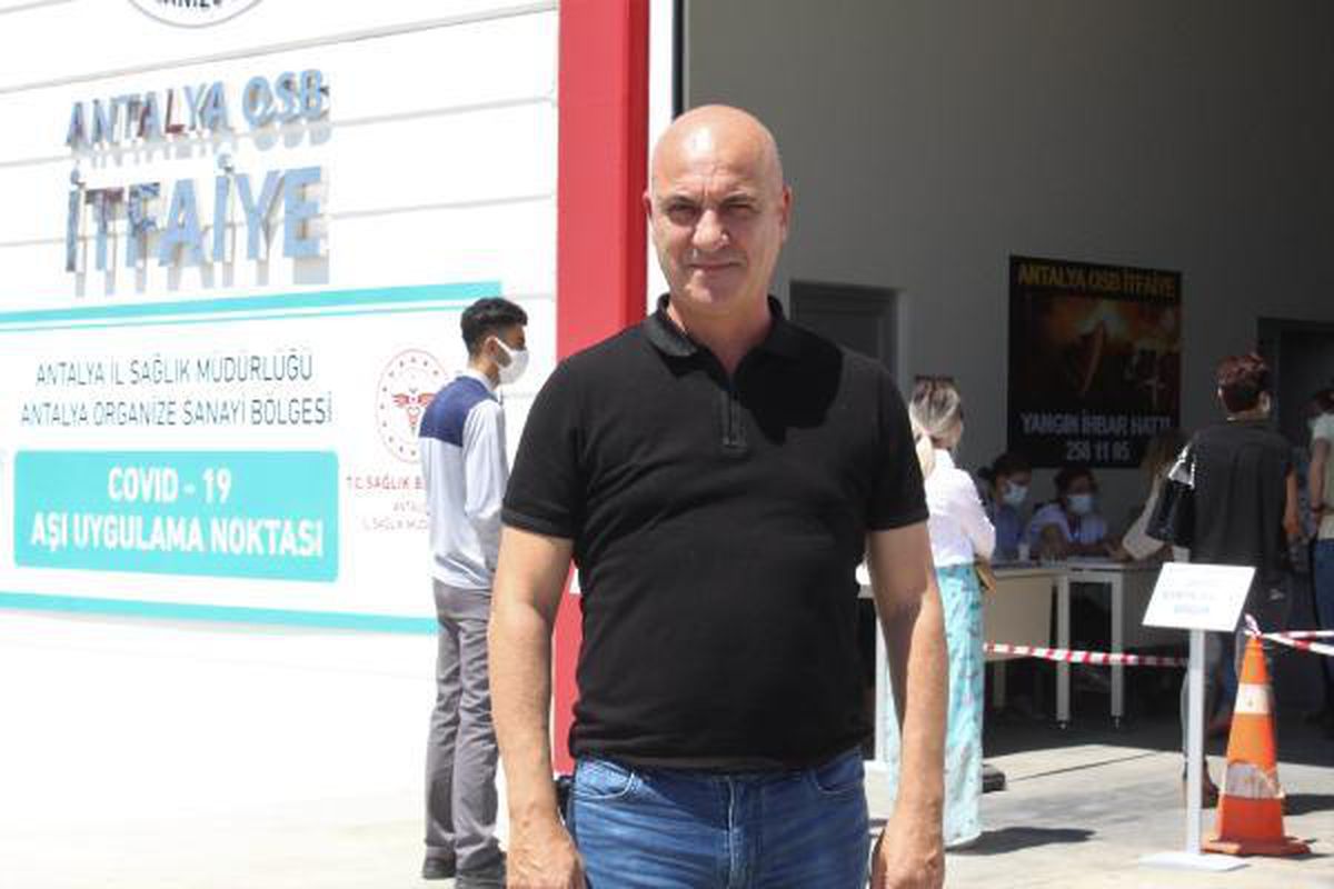Antalya OSB\'de işçiler aşılanıyor
