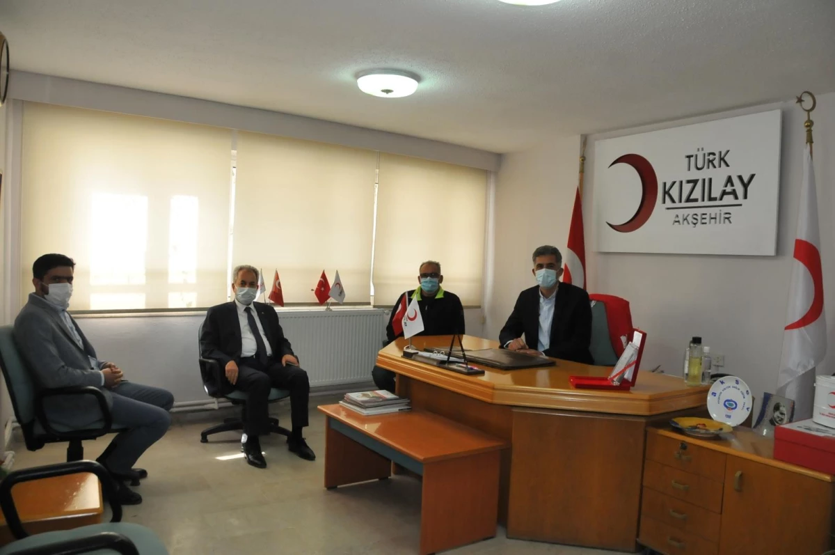 Başkan Akkaya\'dan, Türk Kızılay Akşehir Şube Başkanı Sümer\'e ziyaret
