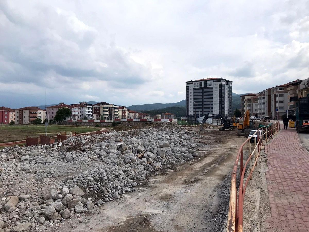 Bilecik\'te Edebali Stadı\'nın yıkımı tamamlandı