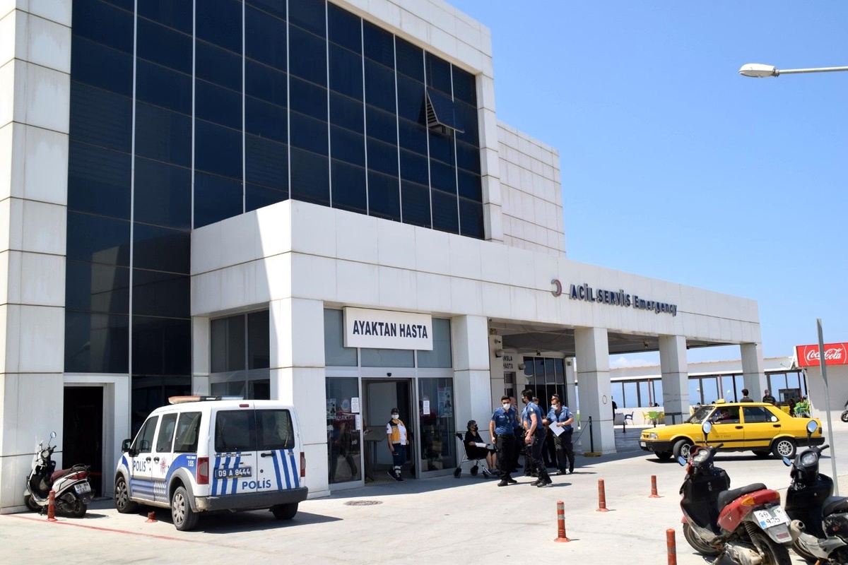 Hastanede doktorlarla ve polisle tartıştı