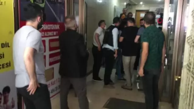 HDP saldırganı ile polisin ilk diyaloğu! 6 kurşun sıktı, rahat tavırları pes dedirtti HDP saldırganı ile polisin ilk diyaloğu! 6 kurşun sıktı, rahat tavırları pes dedirtti