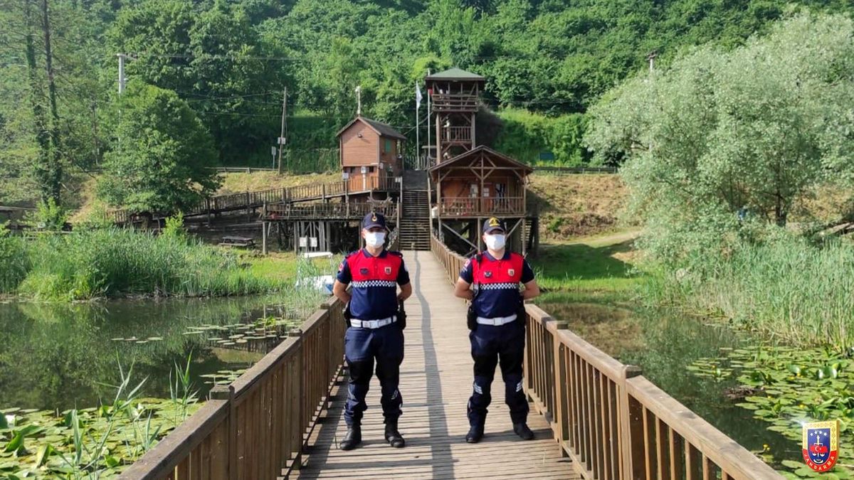 Jandarma ekipleri Efteni gölünde nöbette
