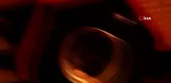 Park halindeki otomobil alev alev yandı