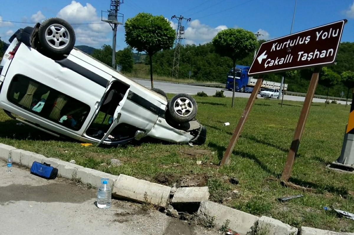 Son dakika haberleri! Samsun\'da trafik kazası: 4 yaralı
