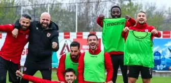 Samsunspor'da sözleşmesi biten 15 oyuncudan 9'uyla yollar ayrıldı