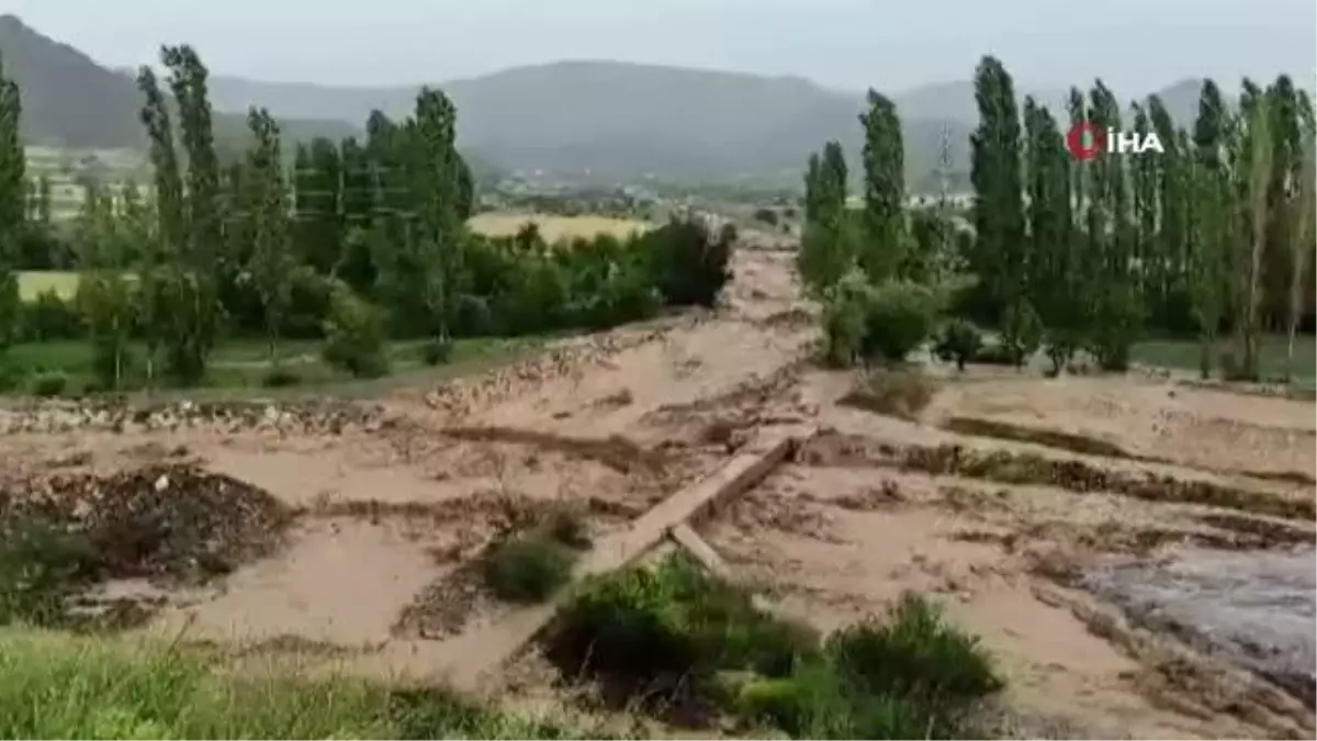 Sel sulama kanallarına zarar verdi