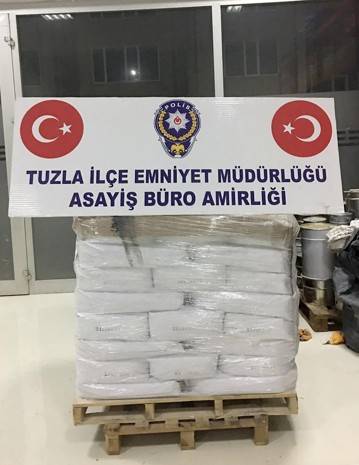 Tuzla\'da nakliye dolandırıcılığı yaptıkları öne sürülen 5 kişi yakalandı