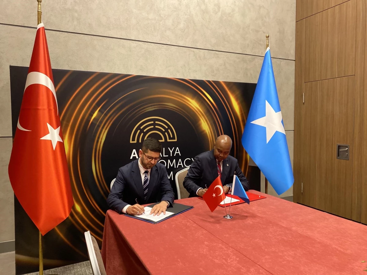 Son dakika haberleri | Cumhurbaşkanlığı Yatırım Ofisi ile Somali Yatırım Tanıtım Ajansı arasında mutabakat zaptı imzalandı