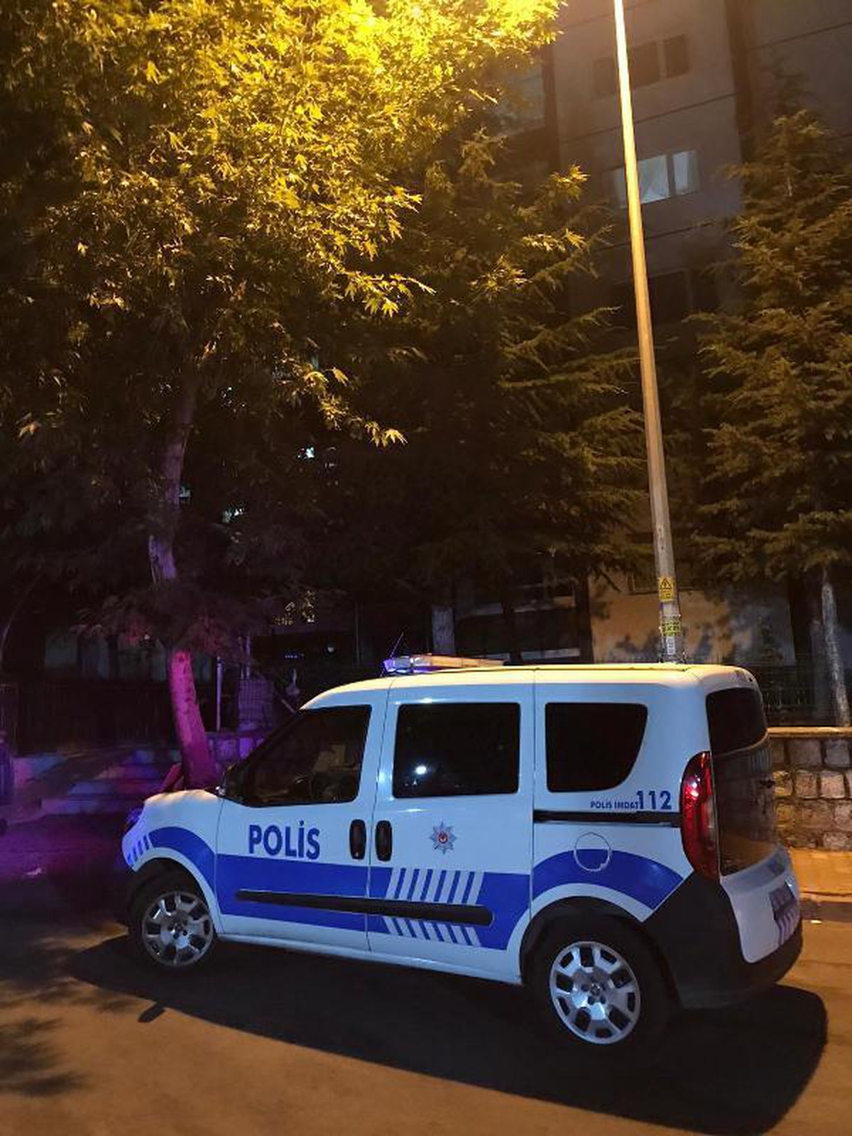 Son dakika haberleri... Emekli öğretmenin balkondan düşerek öldüğü dava sanıklarına ceza yağdı
