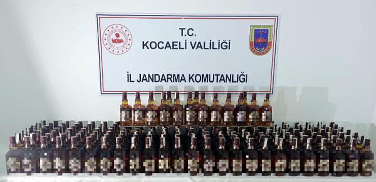 Gebze\'de sahte bandrollü 190 şişe viski ele geçirildi