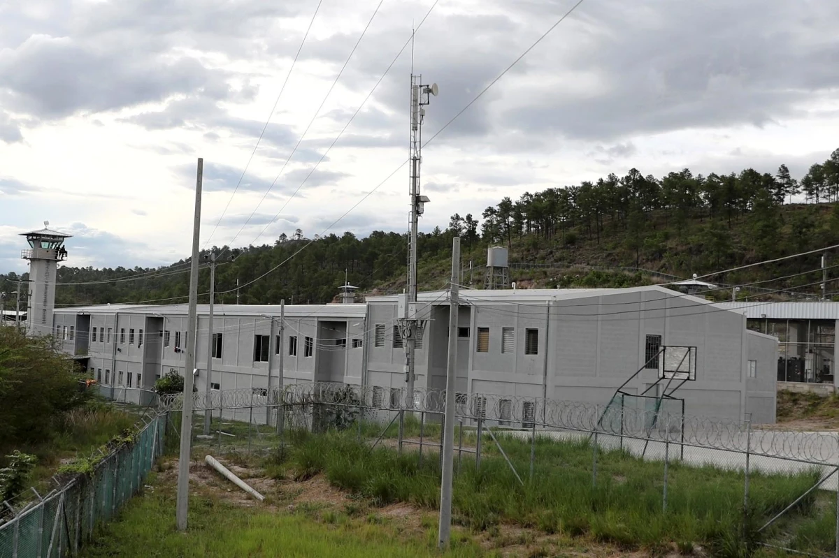 Honduras\'ta hapishanede iki çete arasında çatışma: 5 ölü, 39 yaralı