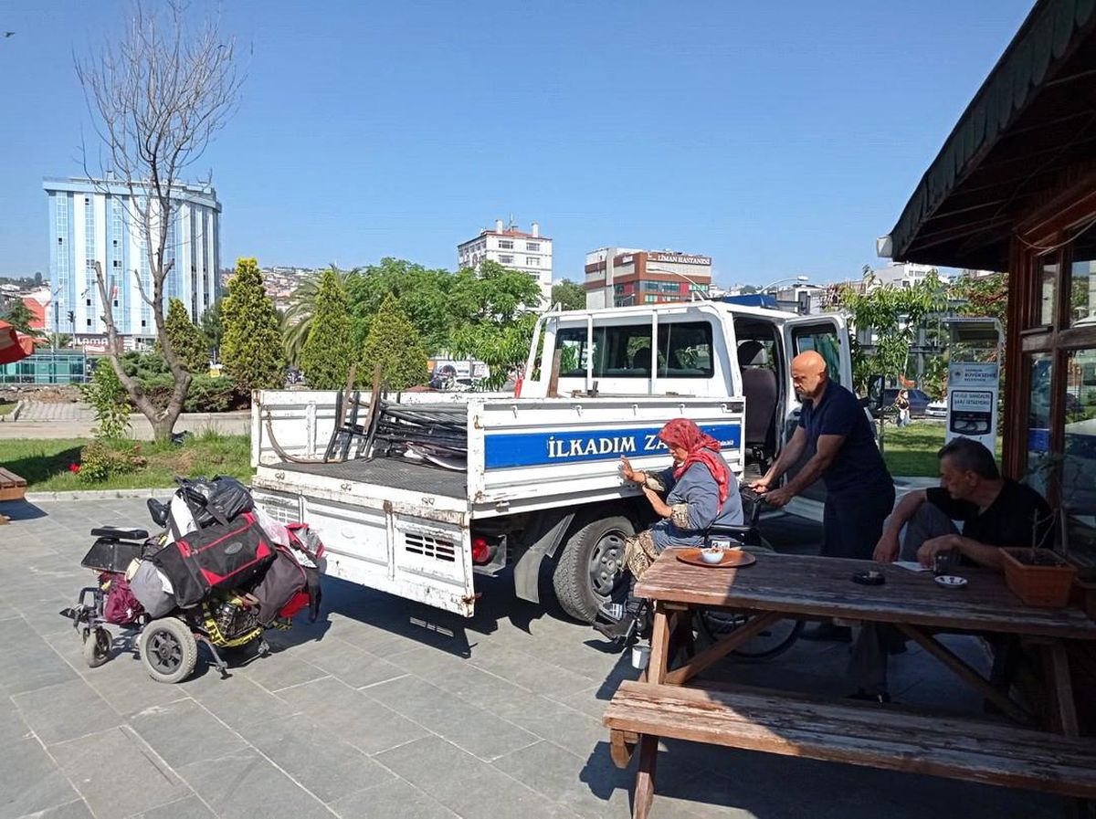 İlkadım zabıtasından örnek davranış