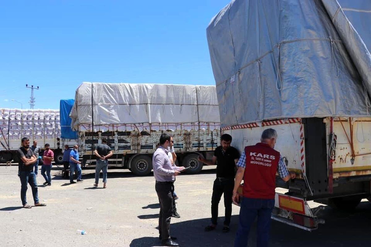 Kars\'ta saman satıcıları denetlendi