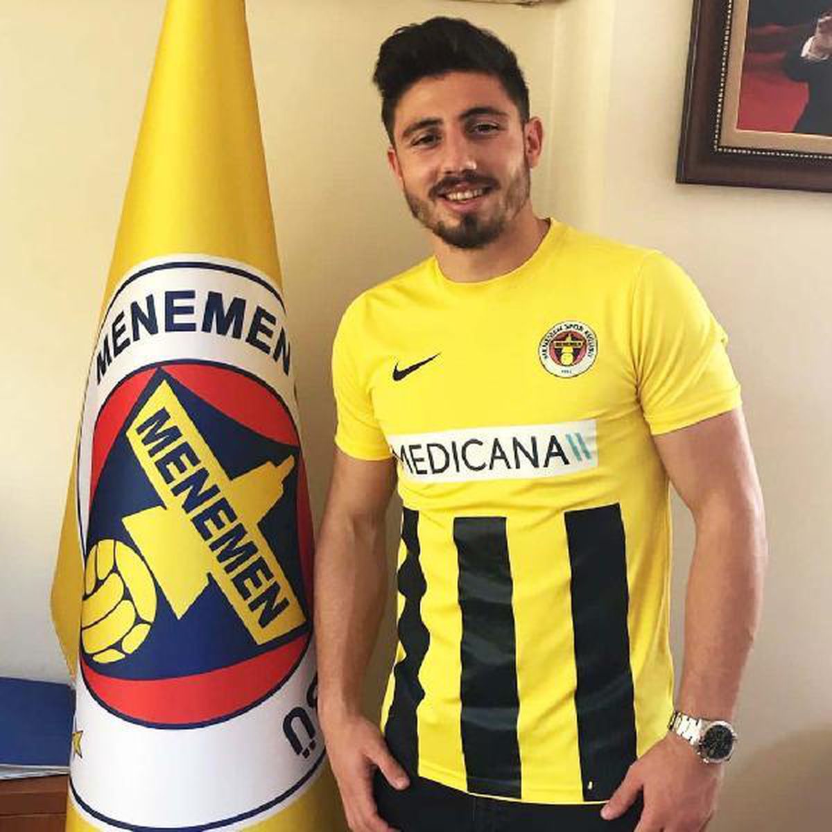 Menemenspor Melih\'i açıkladı