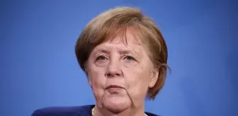 Merkel: 'Belirli konuları birlikte şekillendirmek istiyorsak birbirimize bağımlıyız''AB, Rusya ve Türkiye ile ilişkilerde büyük zorluklarla karşı...
