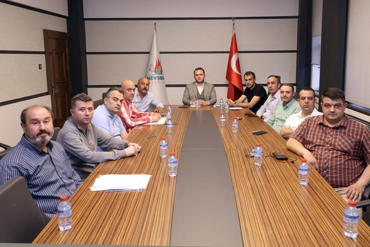 Nevşehir Belediyespor Kulübü\'nde yeni yönetim kurulu görev dağılımı yapıldı