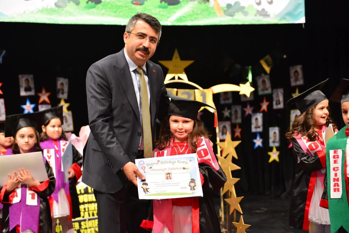 Yıldırım Belediyesi Kreşi\'nde mezuniyet heyecanı yaşandı