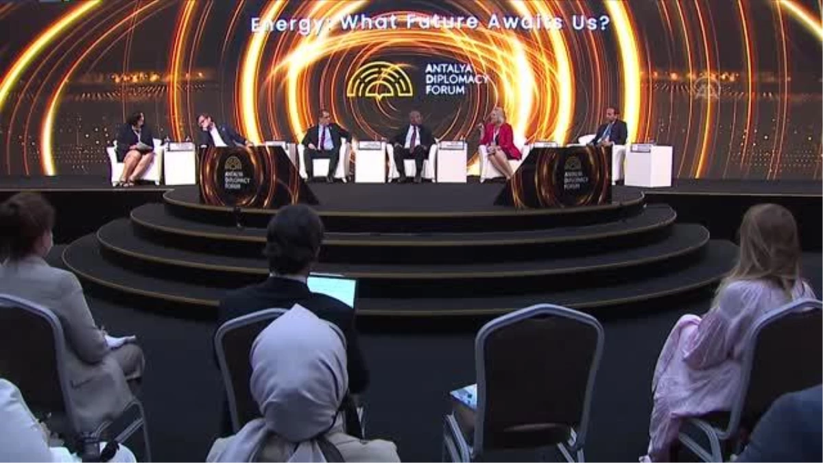 Antalya Diplomasi Forumu\'nda enerjinin geleceği masaya yatırıldı
