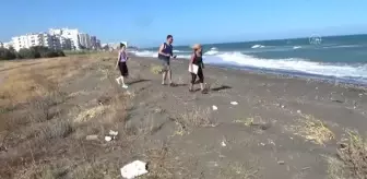 Deniz kaplumbağalarının yumurta bırakacağı Alata Sahili'nde inceleme