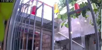 Deprem anı güvenlik kamerasında - Şişli